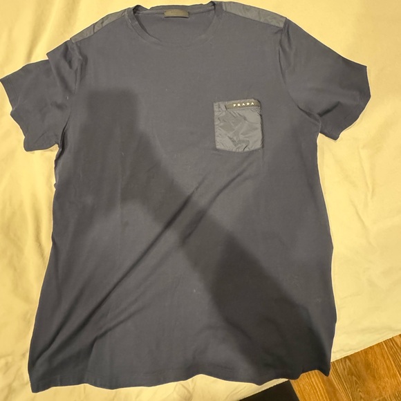 Men’s Prada t shirt